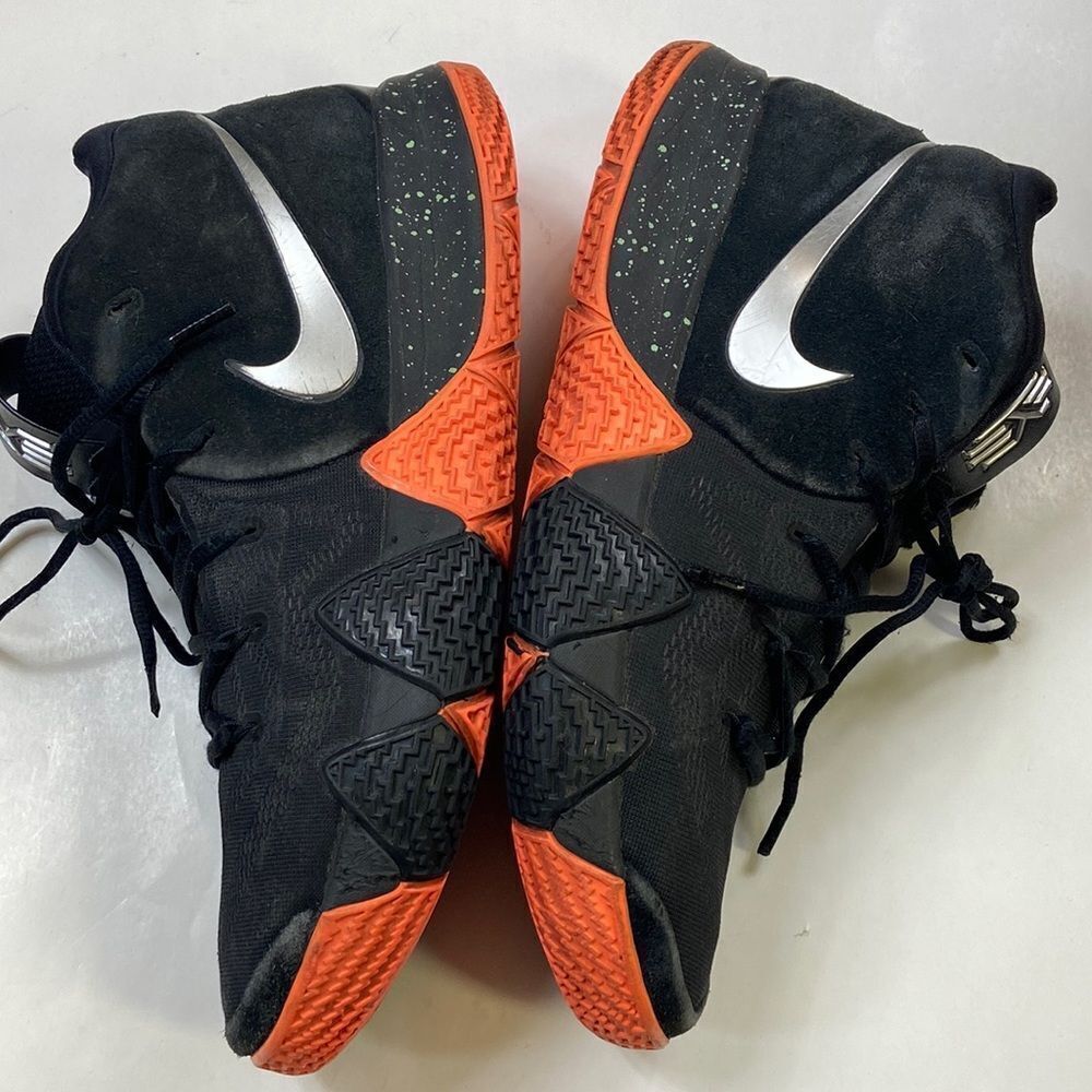 Nike Kyrie 4 Black Metallic 943806-010 Men Leather Suede Shoes Size 12